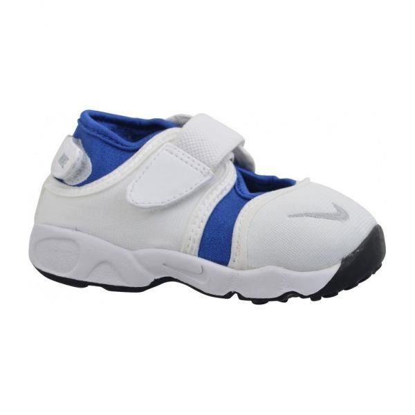 chaussure nike football 2015